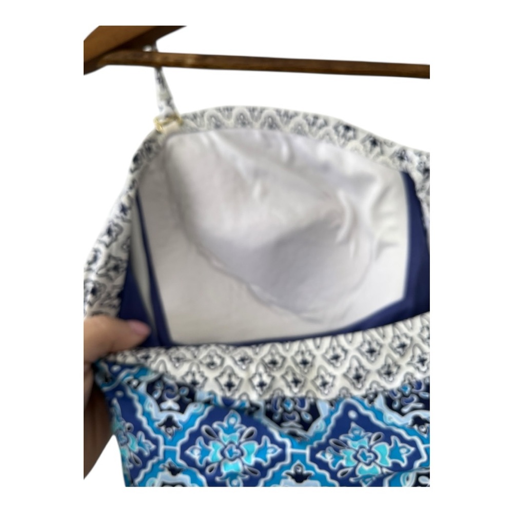 Tommy Bahama one piece swimsuit - Picture 5 of 11